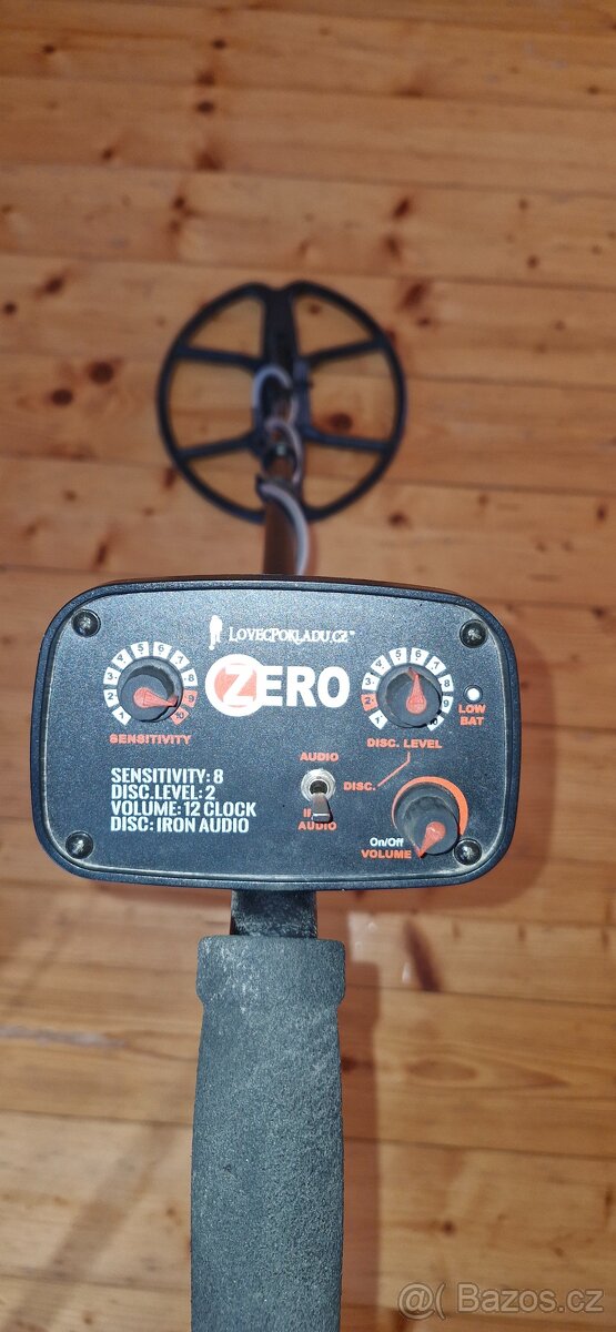 Detektor kovů Zero - 9