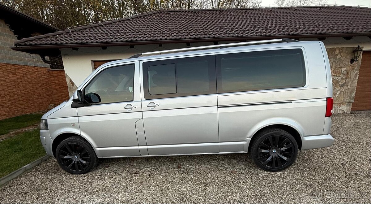 Volkswagen Transporter Caravelle T5.1 Long - 9