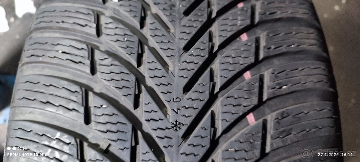 275/40 R21 zimní - 9