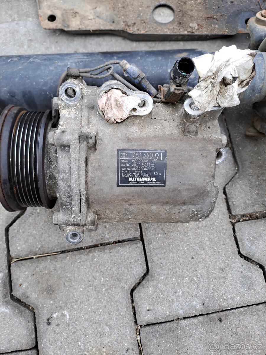 PEUGEOT 4007 CITROEN C CROSS MITSUBISHI OUTLANDER - 9