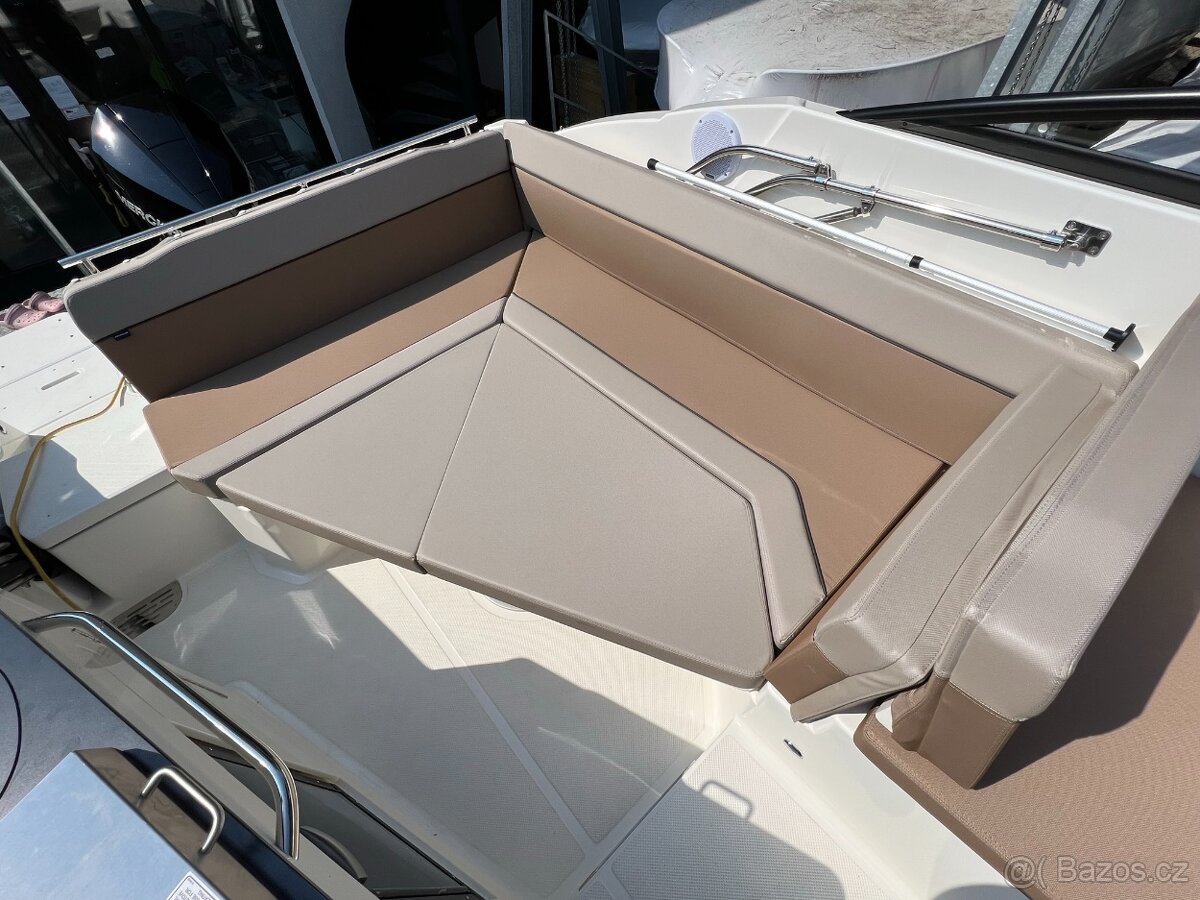 QUICKSILVER Activ 805 CRUISER + MERCURY F 250 V8 EFI EXLPT D - 9