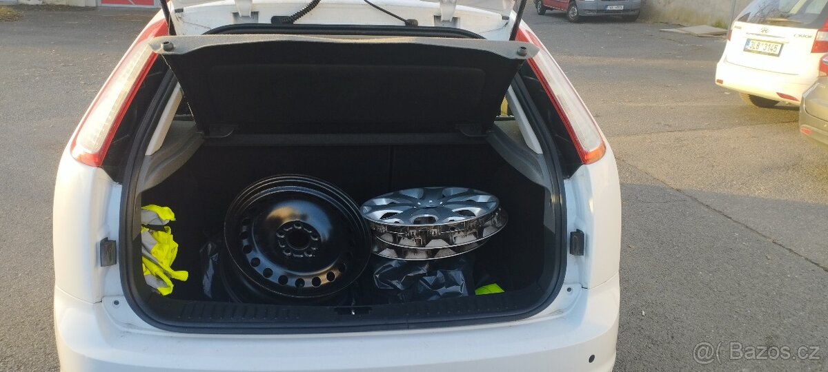 Ford Focus II, 2011, 1.6, benzín, 74 kW - 9