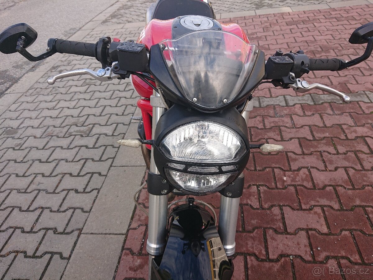 Ducati Monster 796 2011 - 9