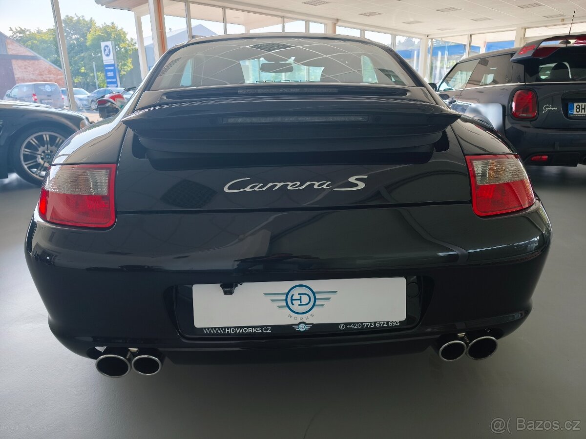 Porsche 911 Carrera S - 9
