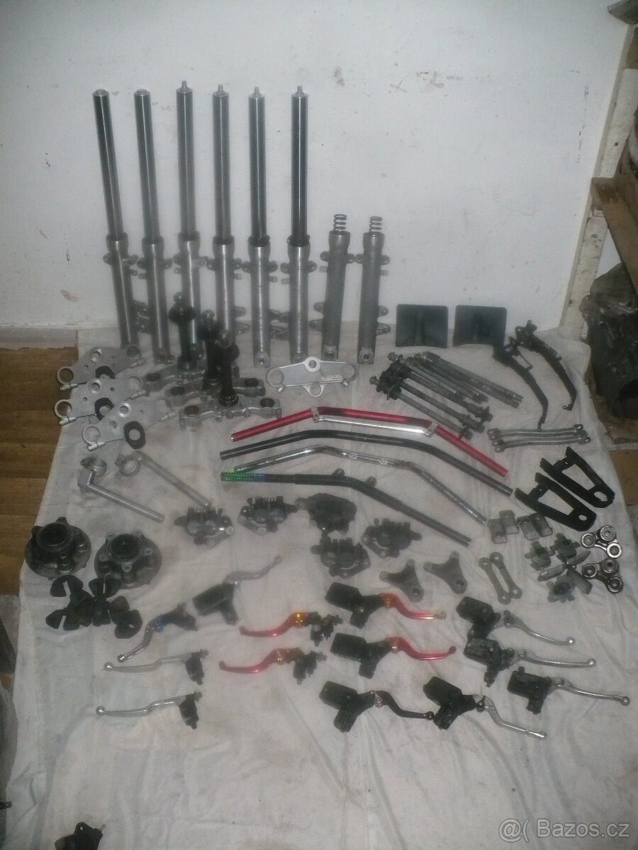 suzuki SV 650 r. 01-díly ze tří kusů - 9