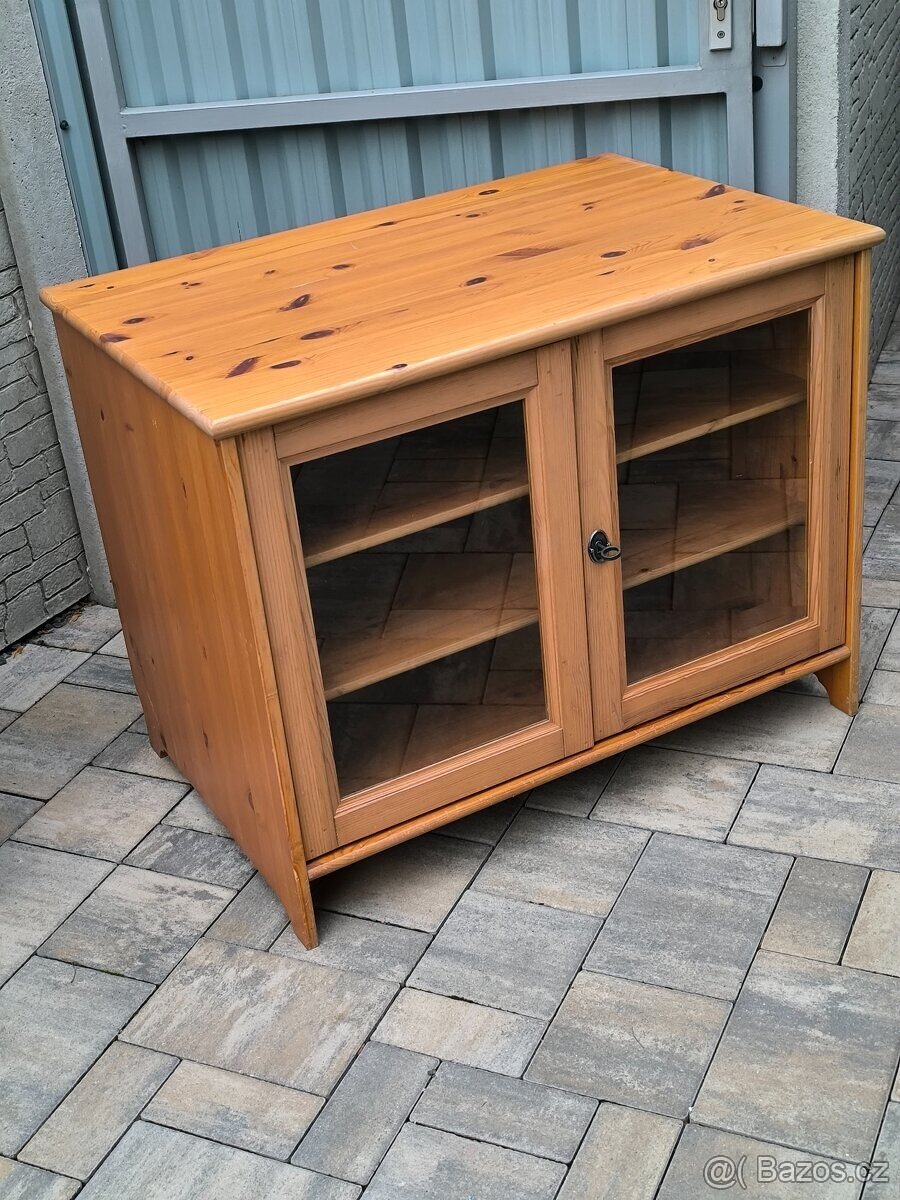 Prodám dřevěnou TV komodu IKEA Leksvik - 9