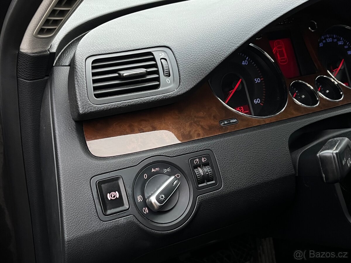 Volkswagen Passat B6 kůže/103kw - 9