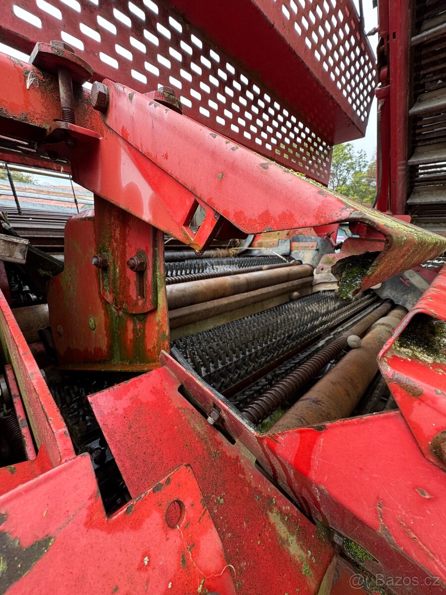 Kverneland un 2400 - 9