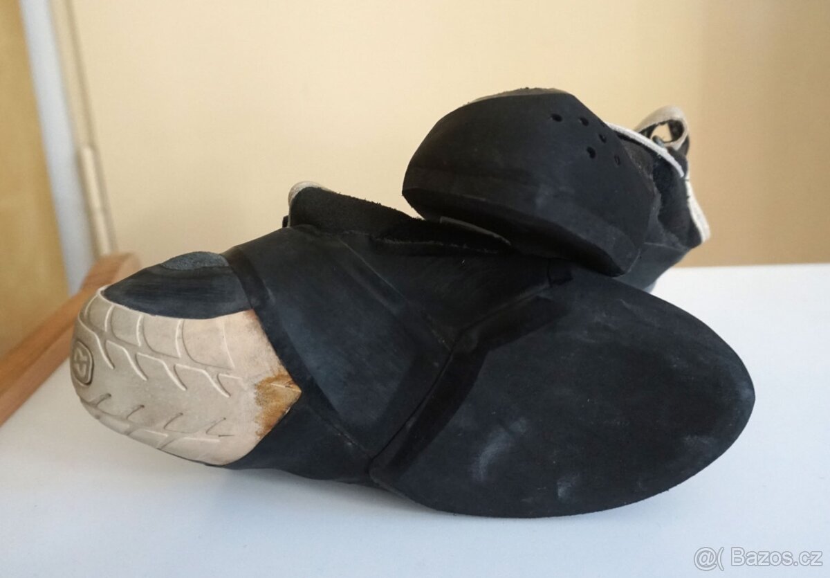 Lezečky Rock Pillars REBEL QC v hezkém stavu v.38 - 9