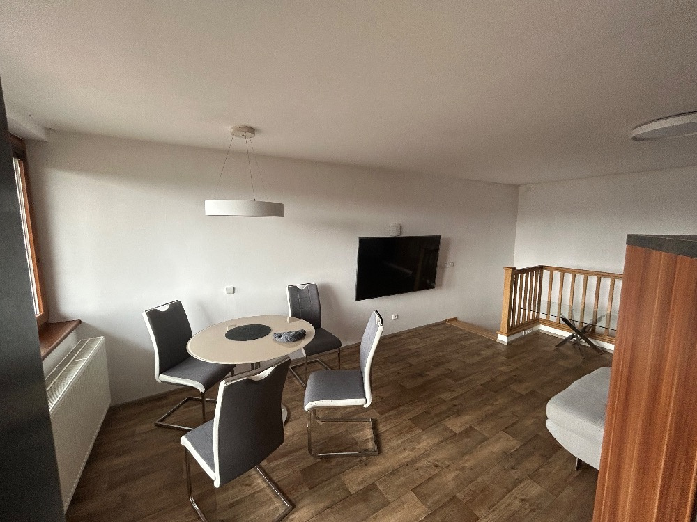 Pronájem bytu 3+kk • 94 m² - 9