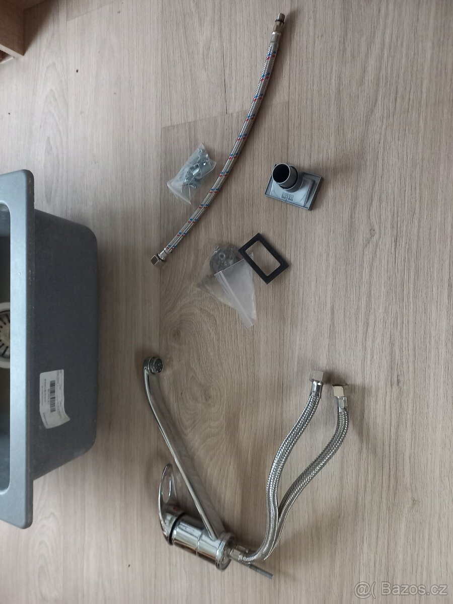 Kuchyňský dřez + baterie - 9