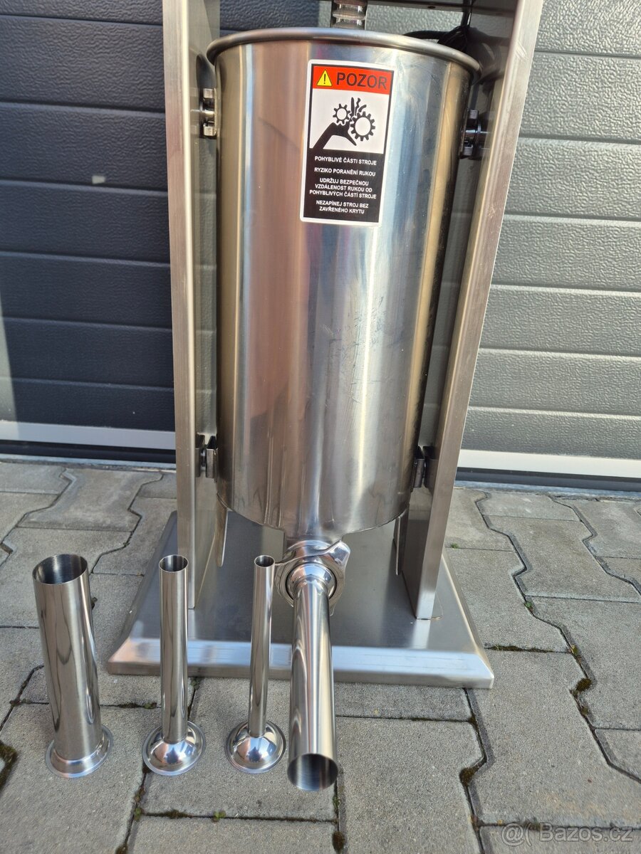 ELEKTRICKÁ PLNIČKA KLOBÁS 15 L SILNÁ PROFI - 9