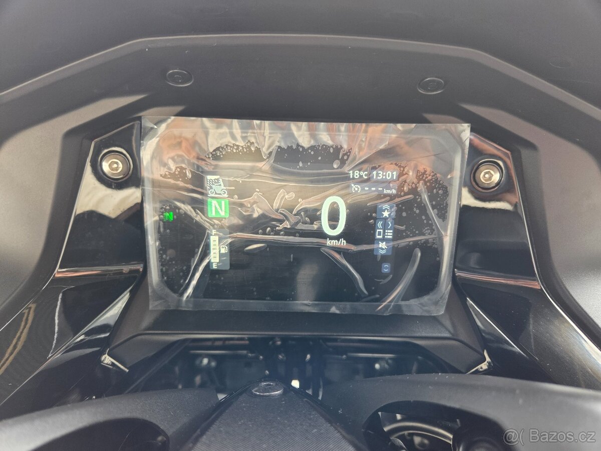 Honda Forza 750 - novy model - 9