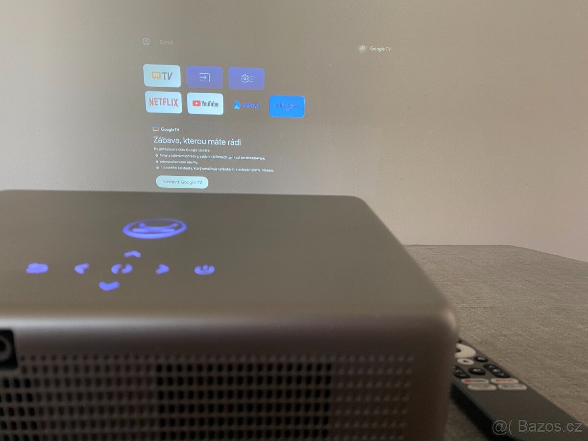 Projektor Vankyo Performance V700G - 9