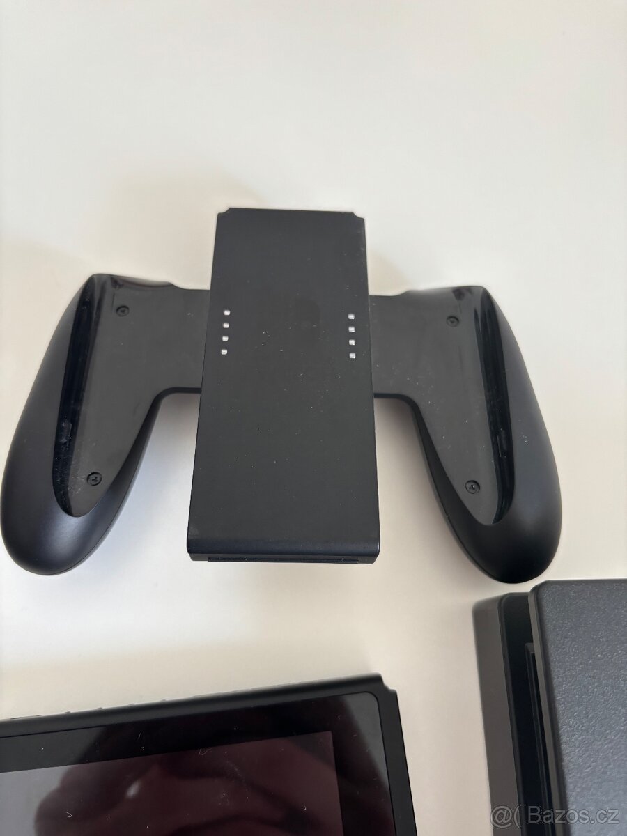 Nintendo Switch Classic - 9