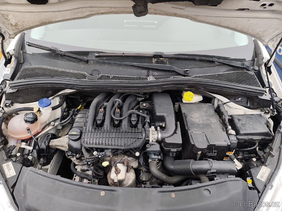 PEUGEOT 208 1,2i r.v.2019 - 9