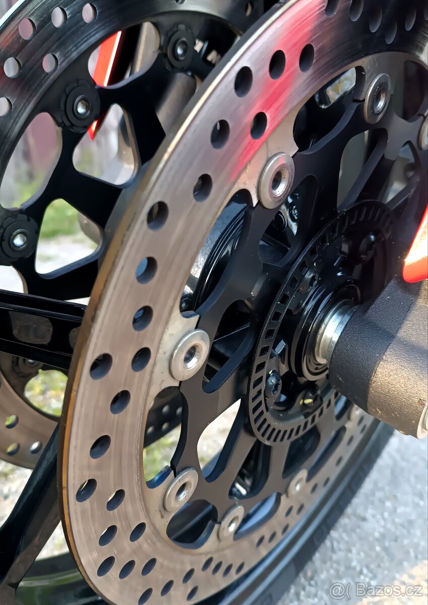 Ducati Hypermotard 950 - 9
