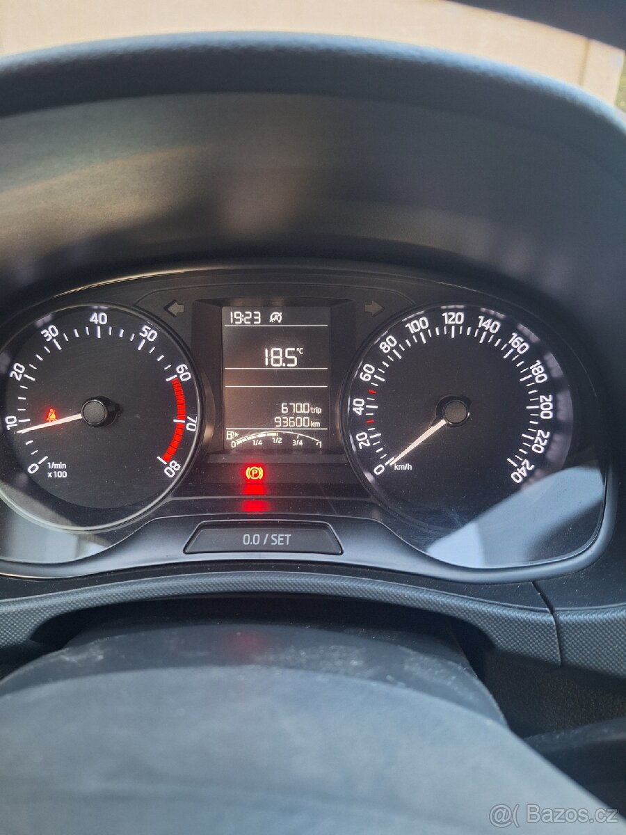 Škoda Fabia 3 1.0 MPI 2015 - 9