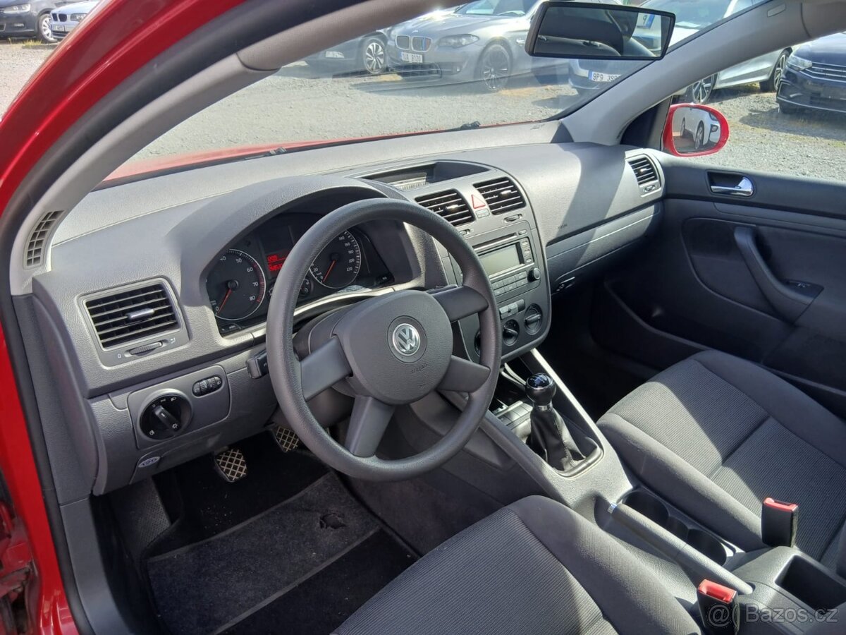 Volkswagen Golf 5, 1.4i - 9