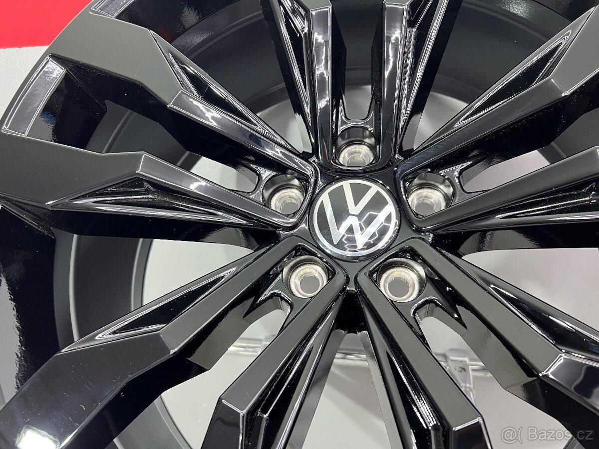 Demo nepoužité r20 suzuka Tiguan - 9