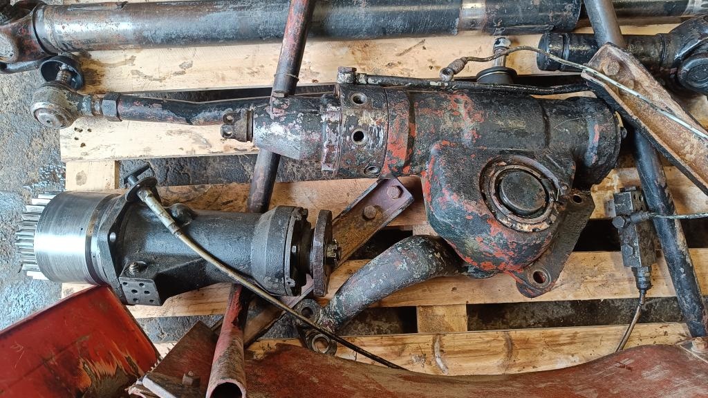 Přední hnaná náprava na Zetor 8045-10045 - 9