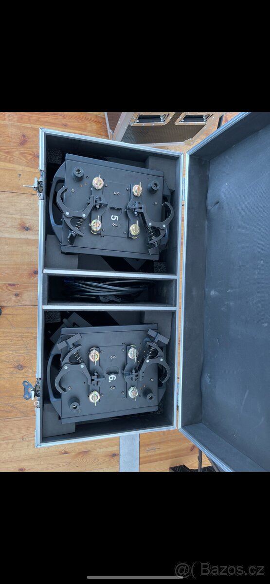 12 x LED WASH 19x15W - 9