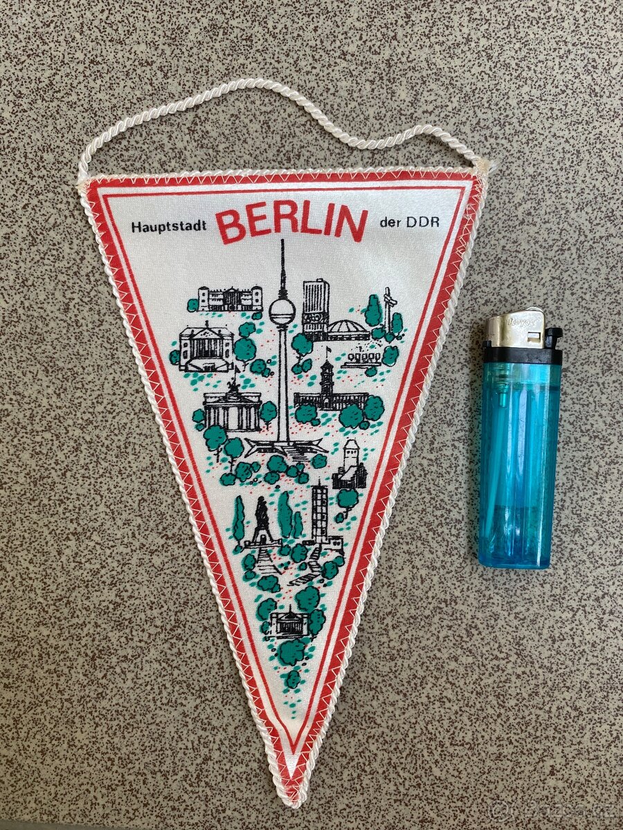 Retro sběratelské vlaječky - 9