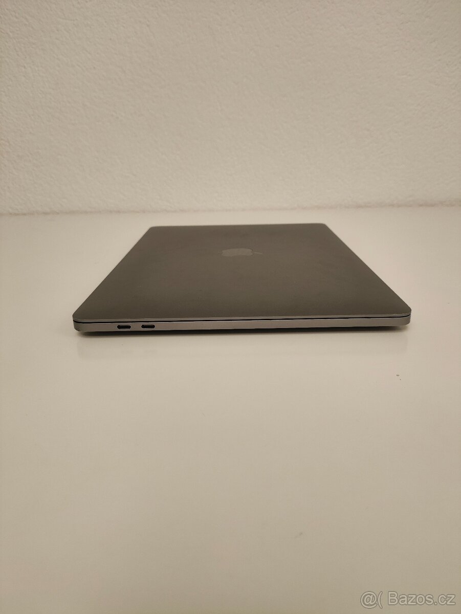 MacBook Pro 13" 2020 | i5 • 8GB • 256GB SSD - 9