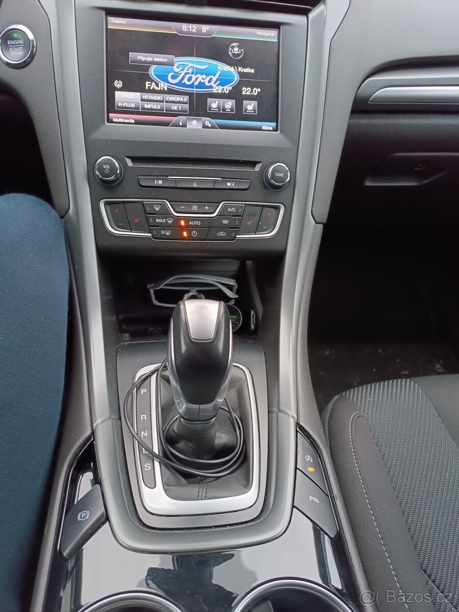 Prodám Spolehlivý Ford Mondeo 4×4 s velkou výbavou - 9