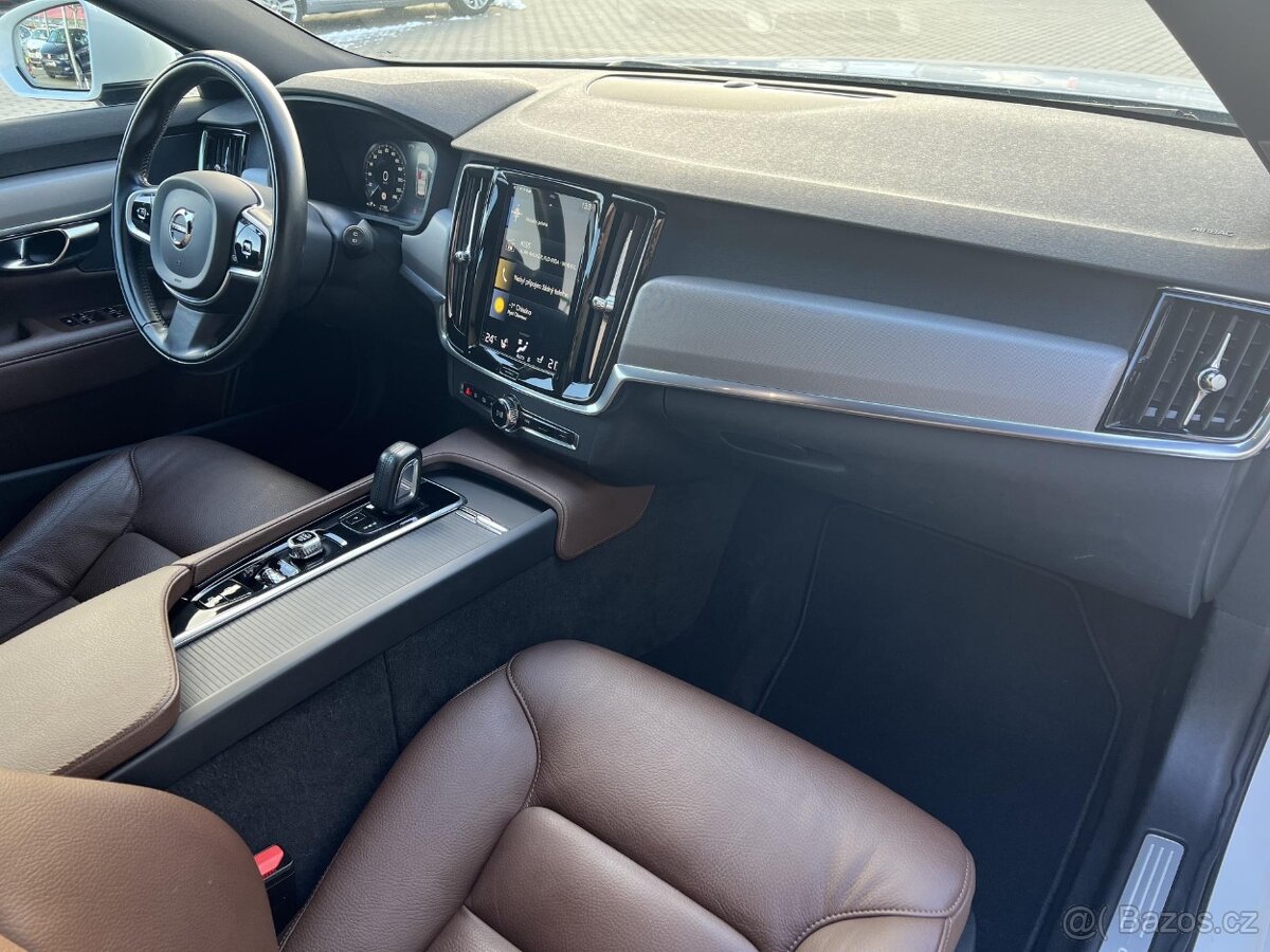 Volvo V90 2.0d145KwB4AWDMomentum,172 tkm, cena s DPH - 9