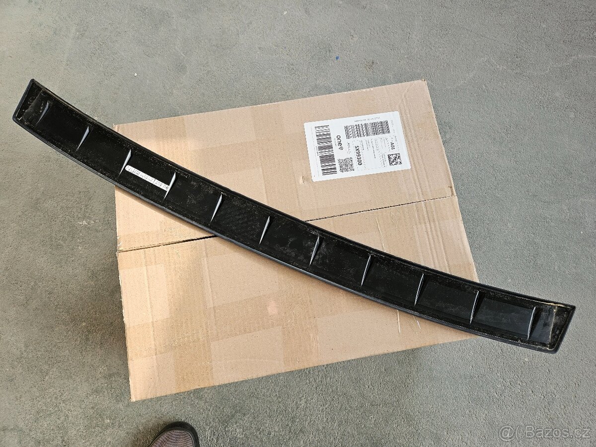 Ochranná lišta nákladové hrany Octavia III - 9