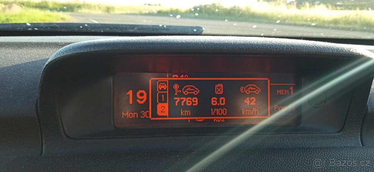 Peugeot 307 SW 1.6 HDi 7 mist - 9