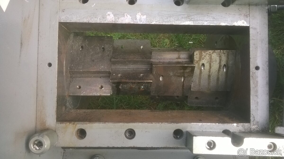 granulátory Piovan - 9