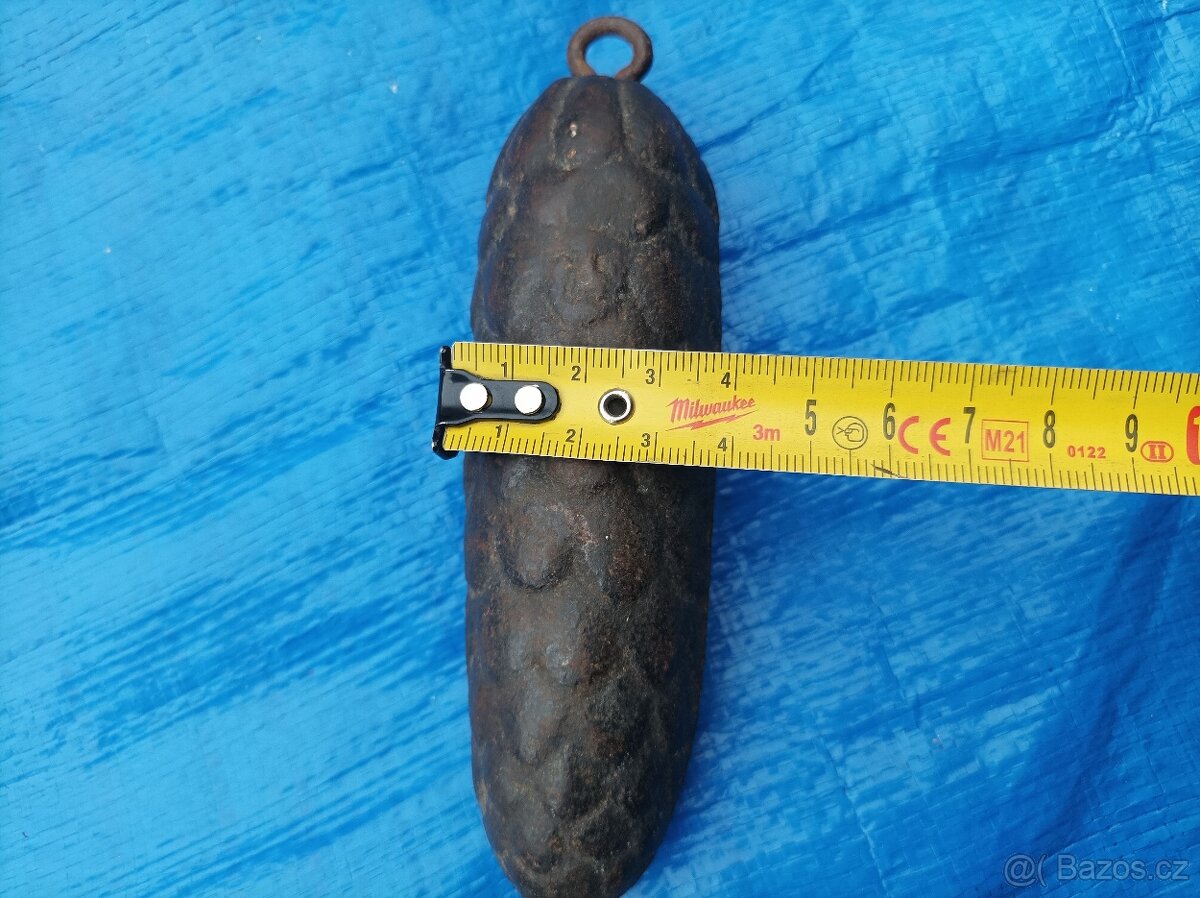 Litinová šiška - závaží k hodinám I. - 9