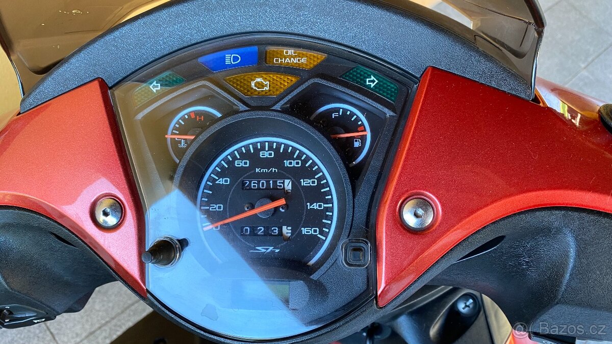 Honda SH 125i / po 1.majiteli / 2x klíč /nové pneu/ serviska - 9