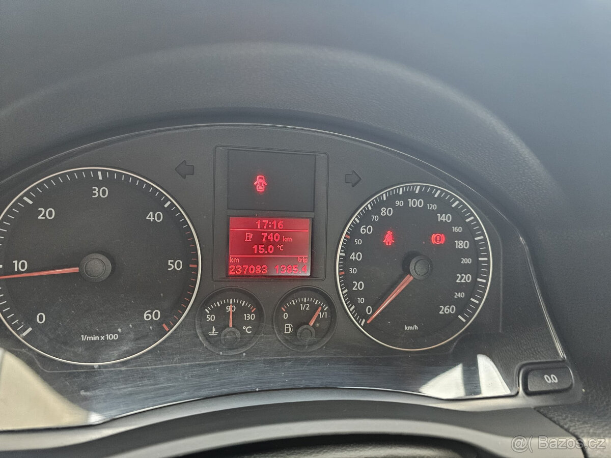 Volkswagen Jetta 1,9 TDI PD - 9