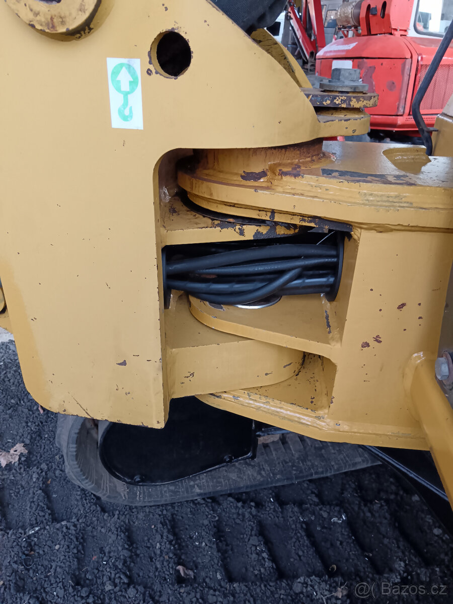 Pásový Bagr CAT 307 B - - 9