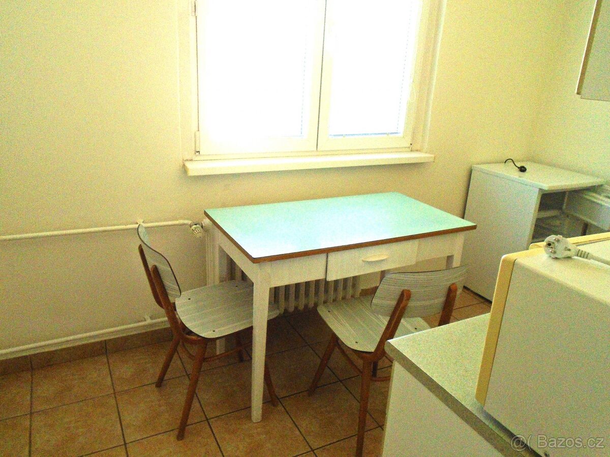 Pronájem 2+1 Zlín pro studenty - 9
