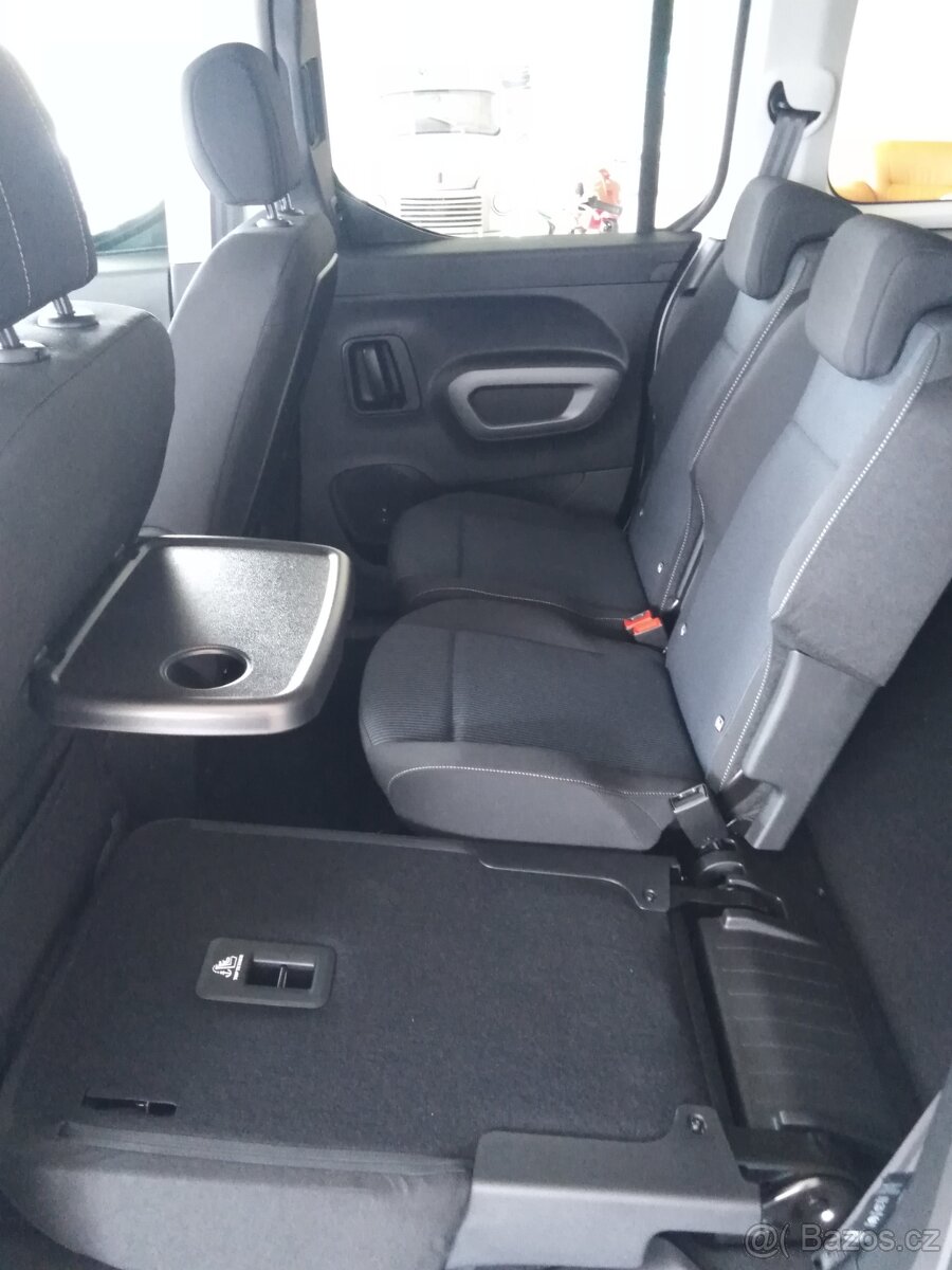 DOBLO PANORAMA 1,2 TURBO 110k - 9