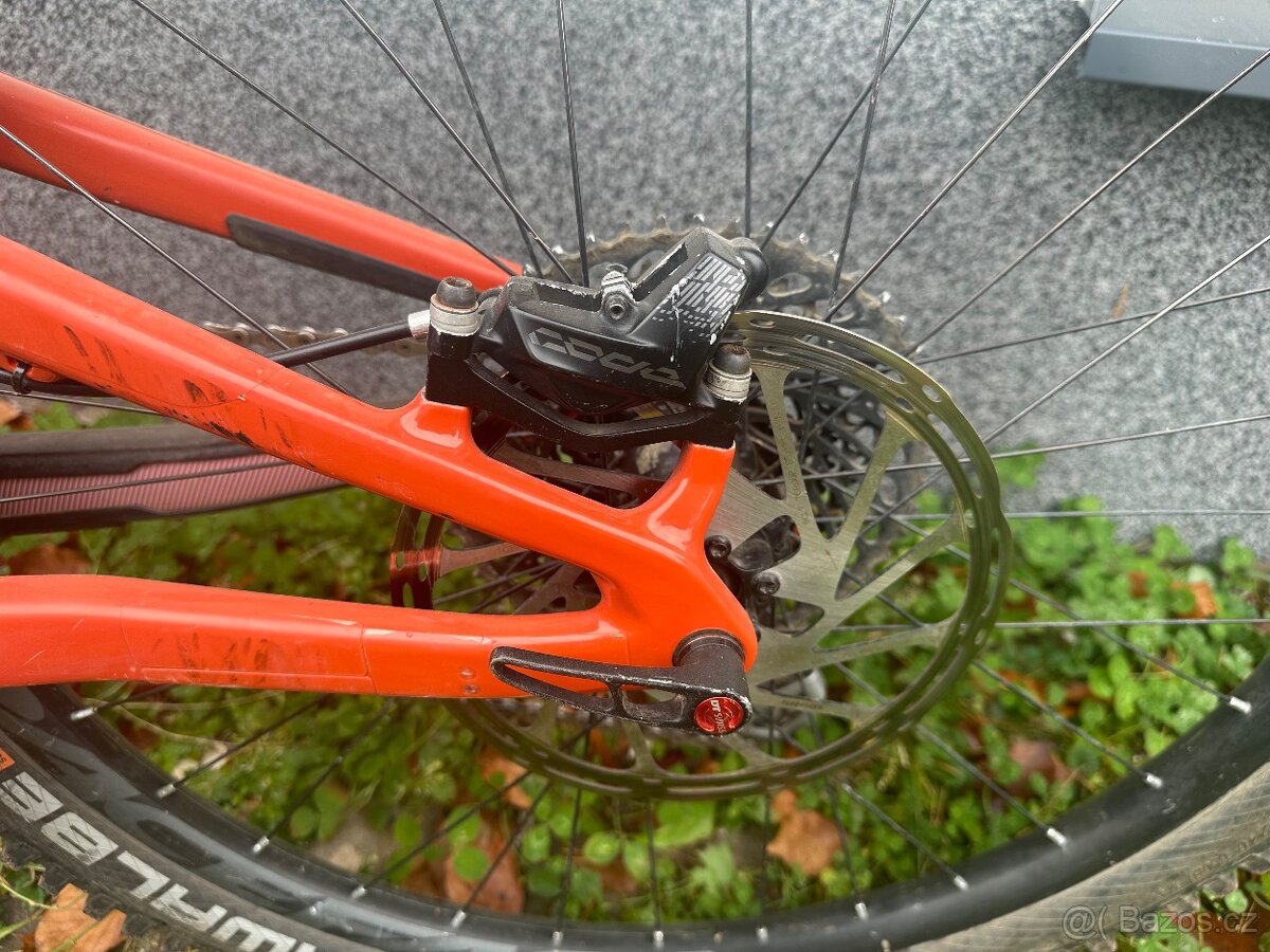 Santa Cruz Nomad Carbon, 27.5'' - 9