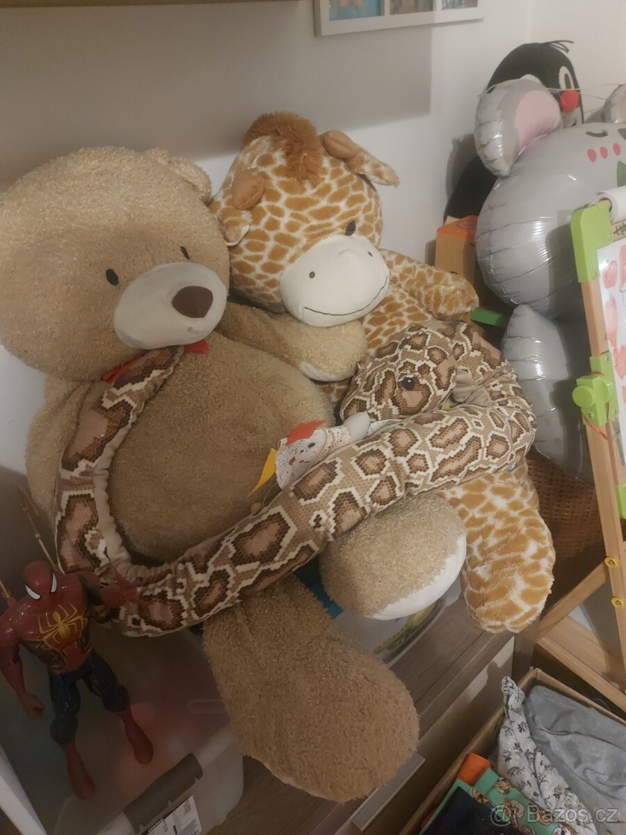 Hračky po synovi - 9