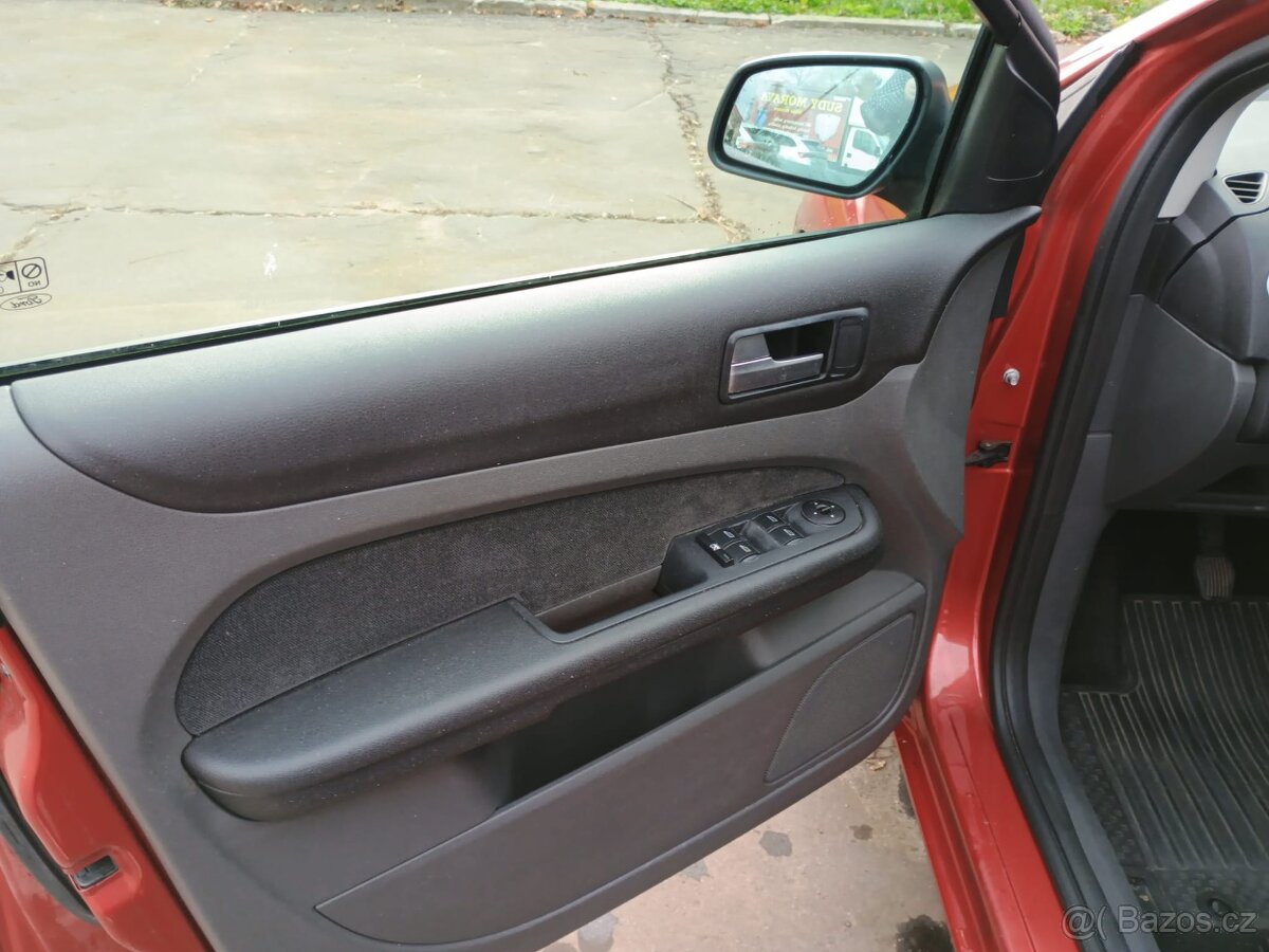 Ford Focus 1.6 combi - 9