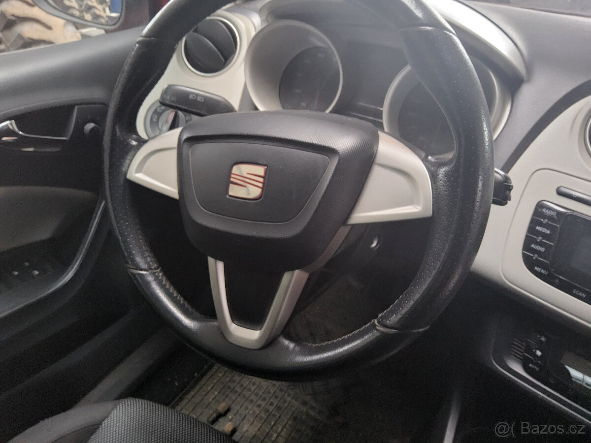 Seat Ibiza Combi 1,2HTP 51kW 2010 CGP - díly - 9