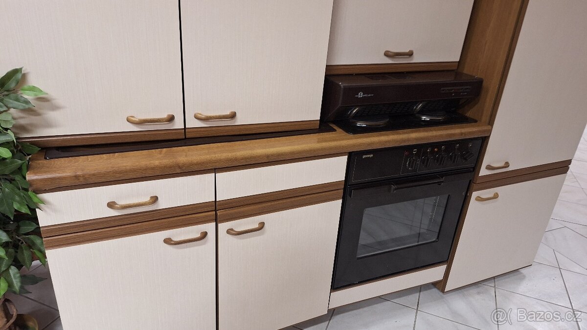 Kuchyňská linka německé výroby - 9
