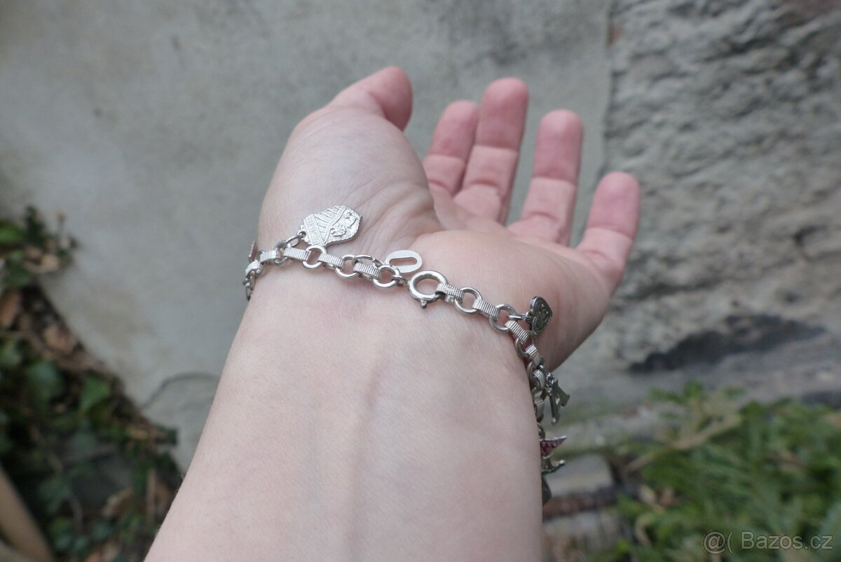 Žebrácké náramky, stříbrné náramky s ověsky - 9