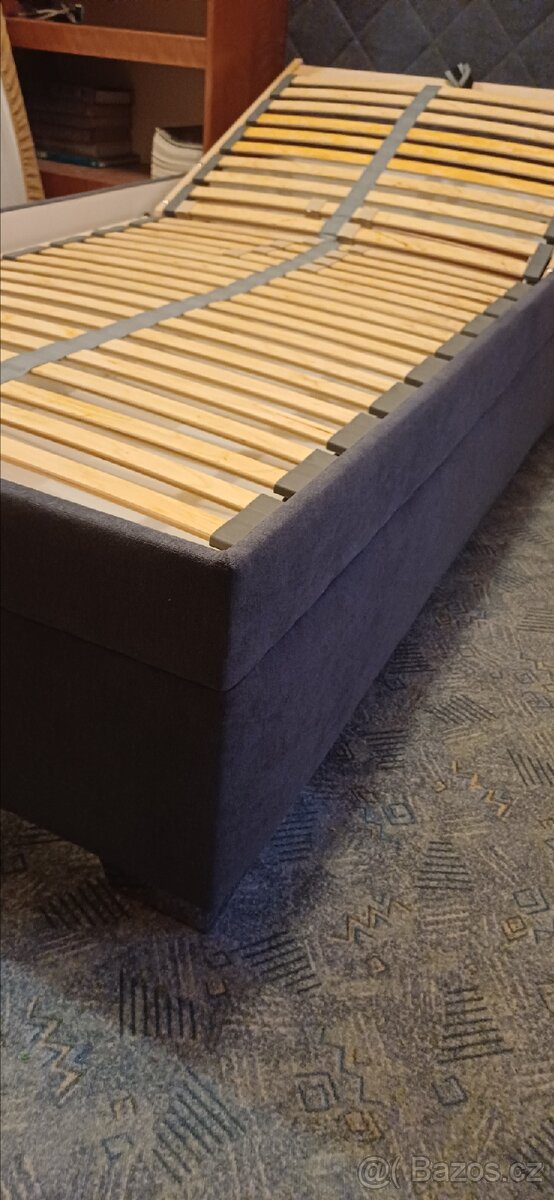 Čalouněná postel 90x200 s polohovacím roštem - 9