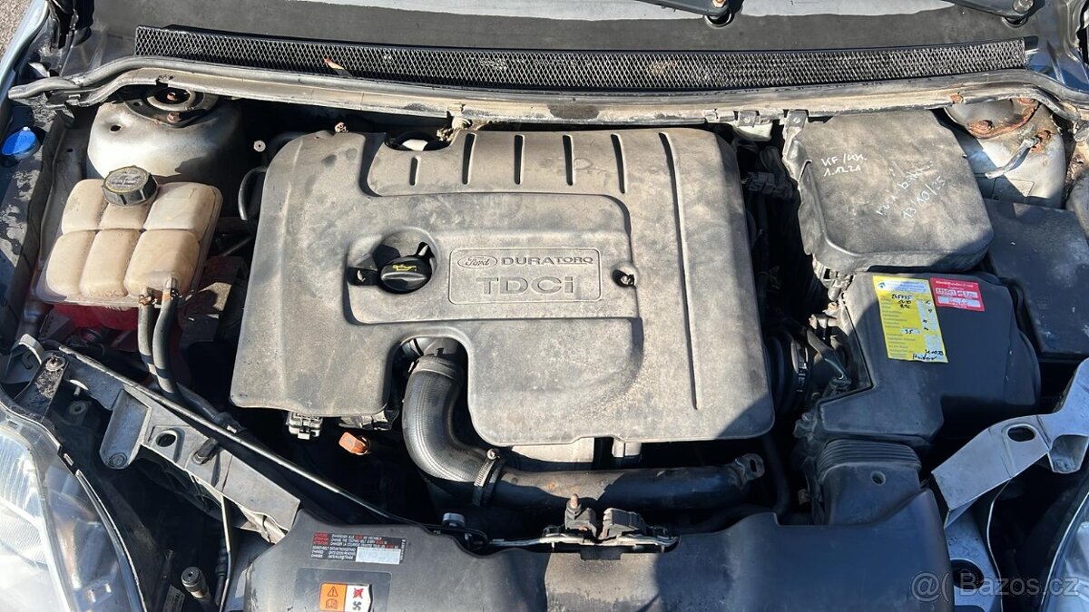 Prodám Ford Focus facelift,1.6 TDCi 80kw rok 2009, 259000km - 9