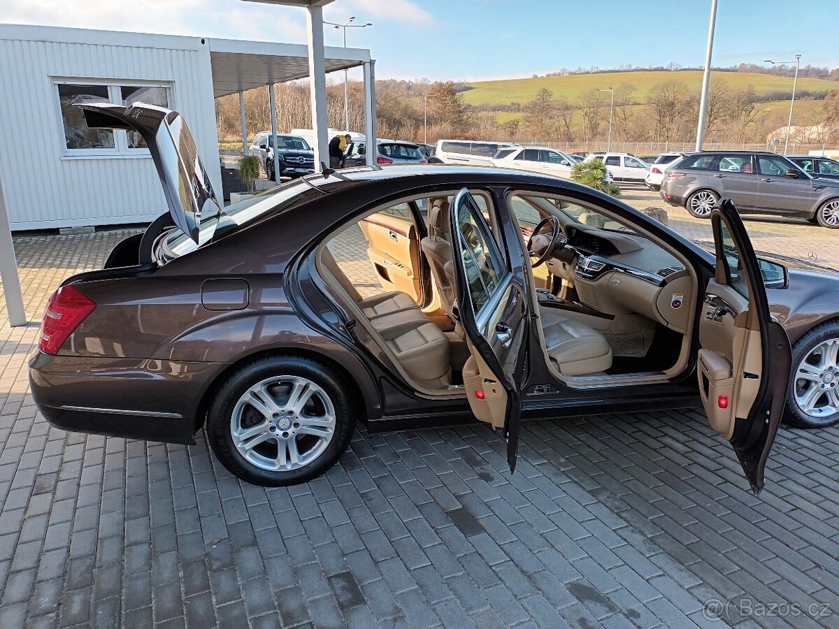 Mercedes-Benz Třídy S 3,0 350CDI,4MAT,ČR,1MAJ,KOLA - 9