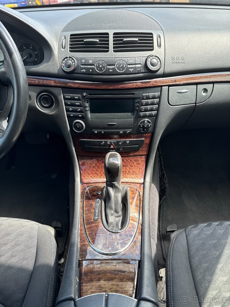 Mercedes-Benz E 220 CDI 110kW - 9