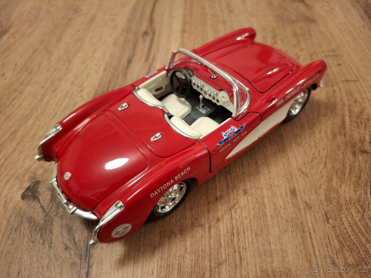 Bburago 1:24 - Mercedes, Jaguar, Chevrolet - 9